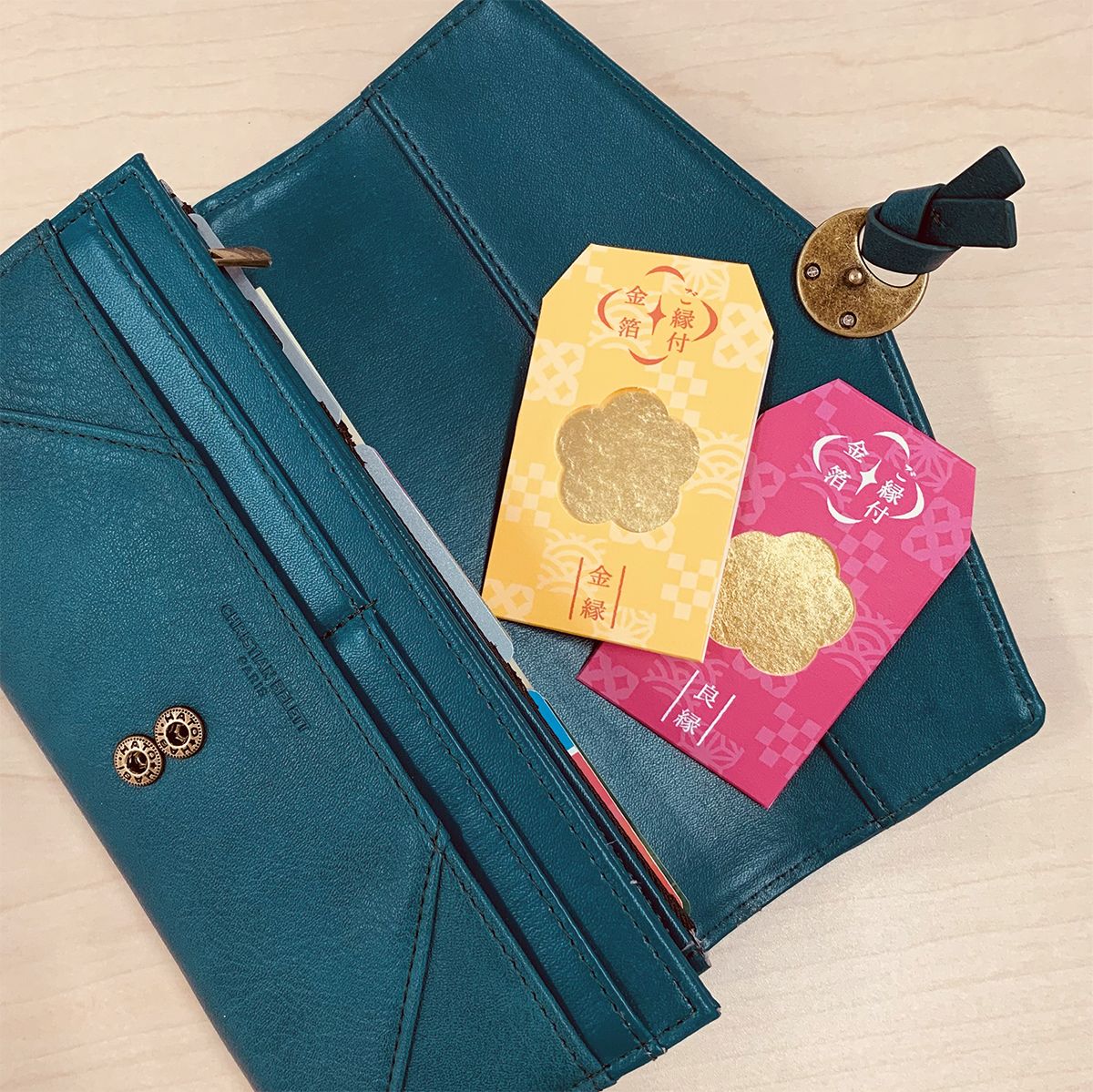 金の縁起物　ご縁付金箔　(良縁/金縁)