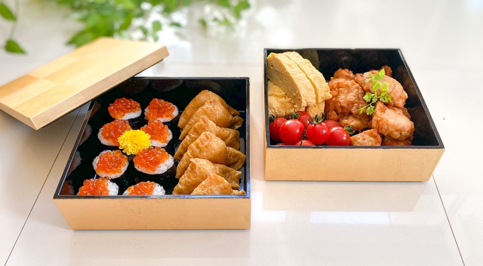 お重を使って、少し豪華な盛りつけを楽しんで。